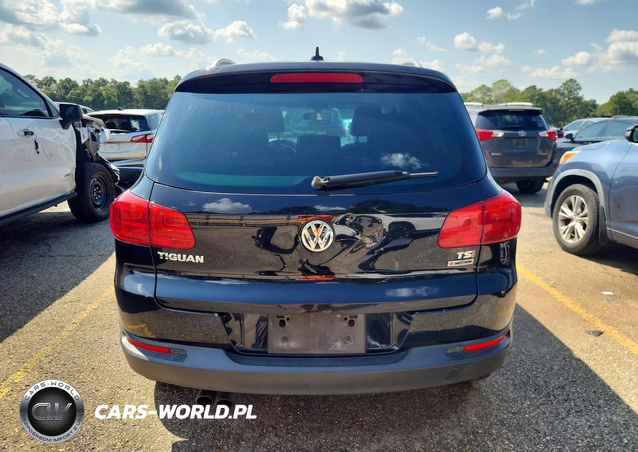 2017 Volkswagen Tiguan Wolfsburg VIN:WVGSV7AX0HK005516 - 6