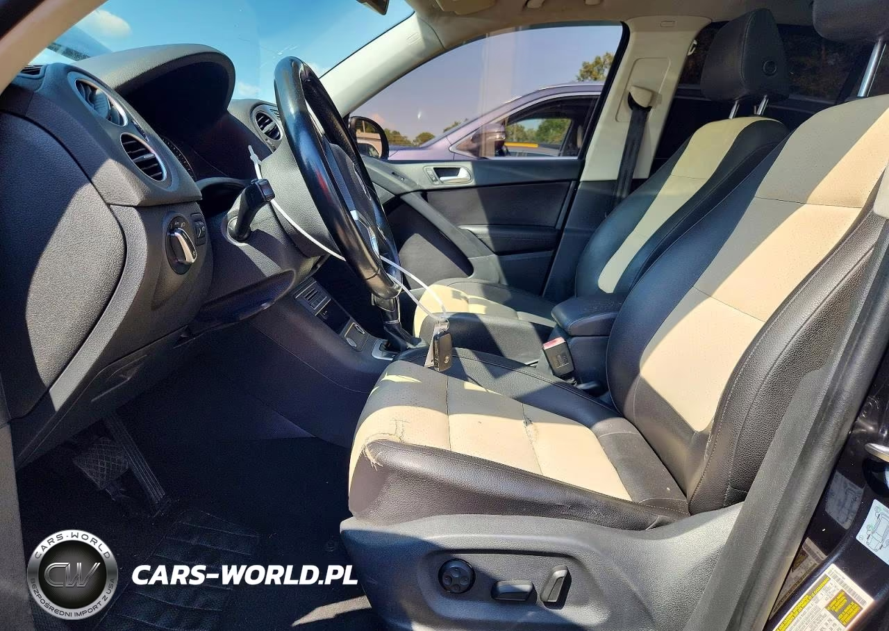 2017 Volkswagen Tiguan Wolfsburg VIN:WVGSV7AX0HK005516 - 7