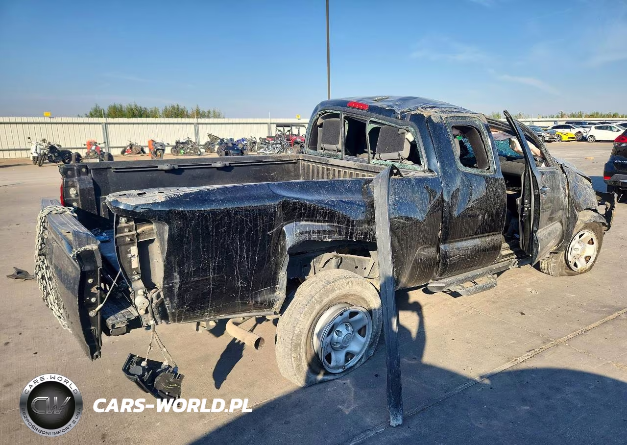2018 Toyota Tacoma Sr VIN:5TFRX5GN7JX131694 - 3