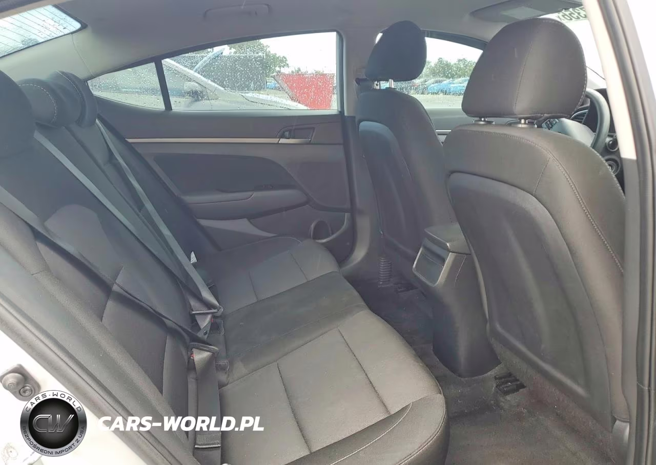 2018 Hyundai Elantra Sel VIN:5NPD84LF5JH284232 - 10