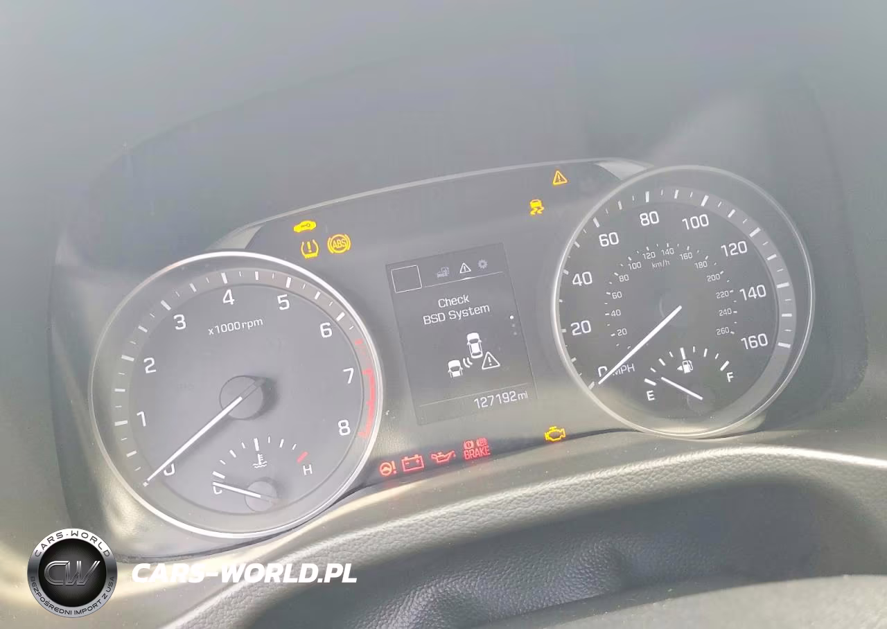 2018 Hyundai Elantra Sel VIN:5NPD84LF5JH284232 - 9
