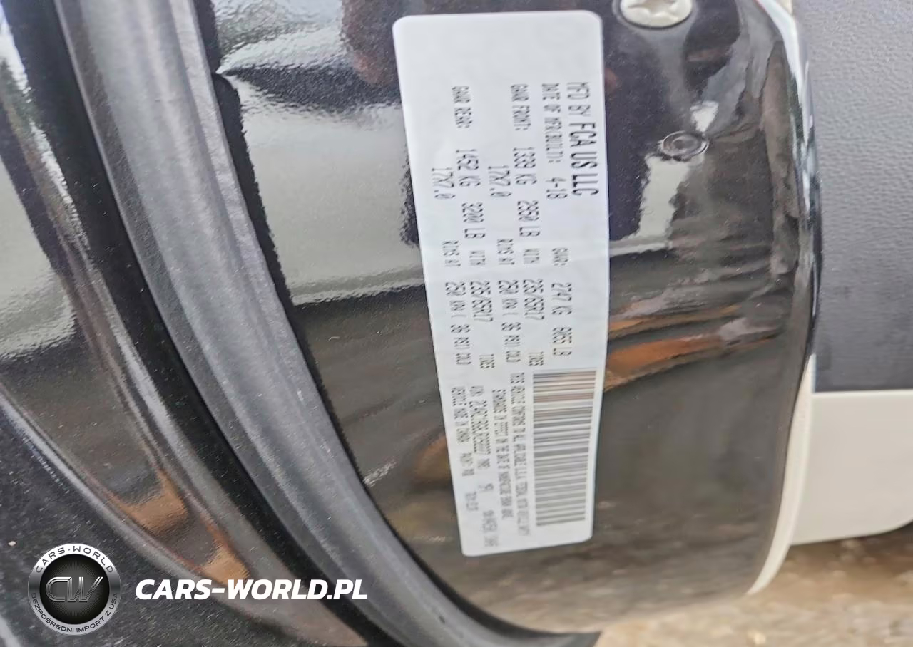 2018 Chrysler Pacifica Touring L VIN:2C4RC1BG8JR292227 - 13