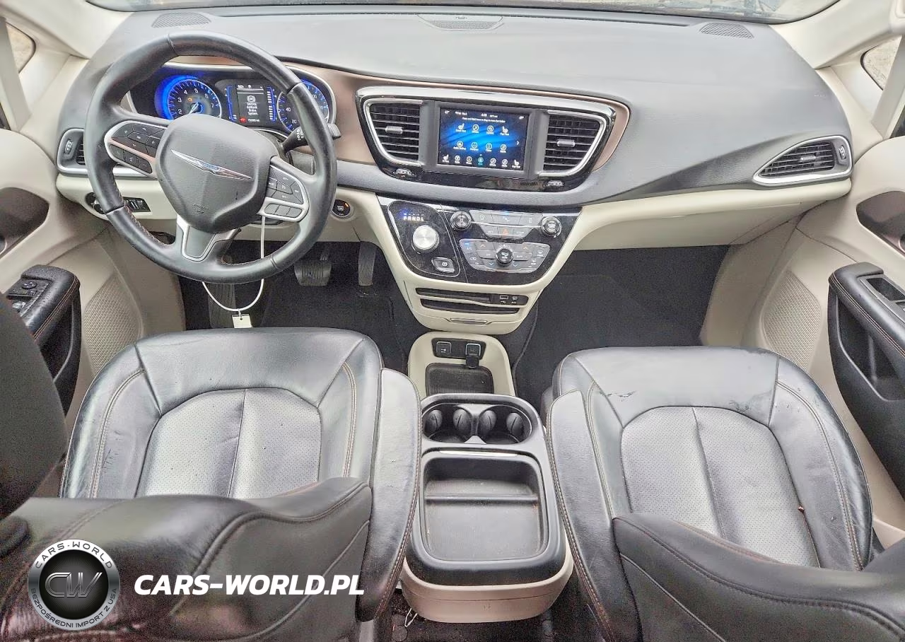 2018 Chrysler Pacifica Touring L VIN:2C4RC1BG8JR292227 - 8
