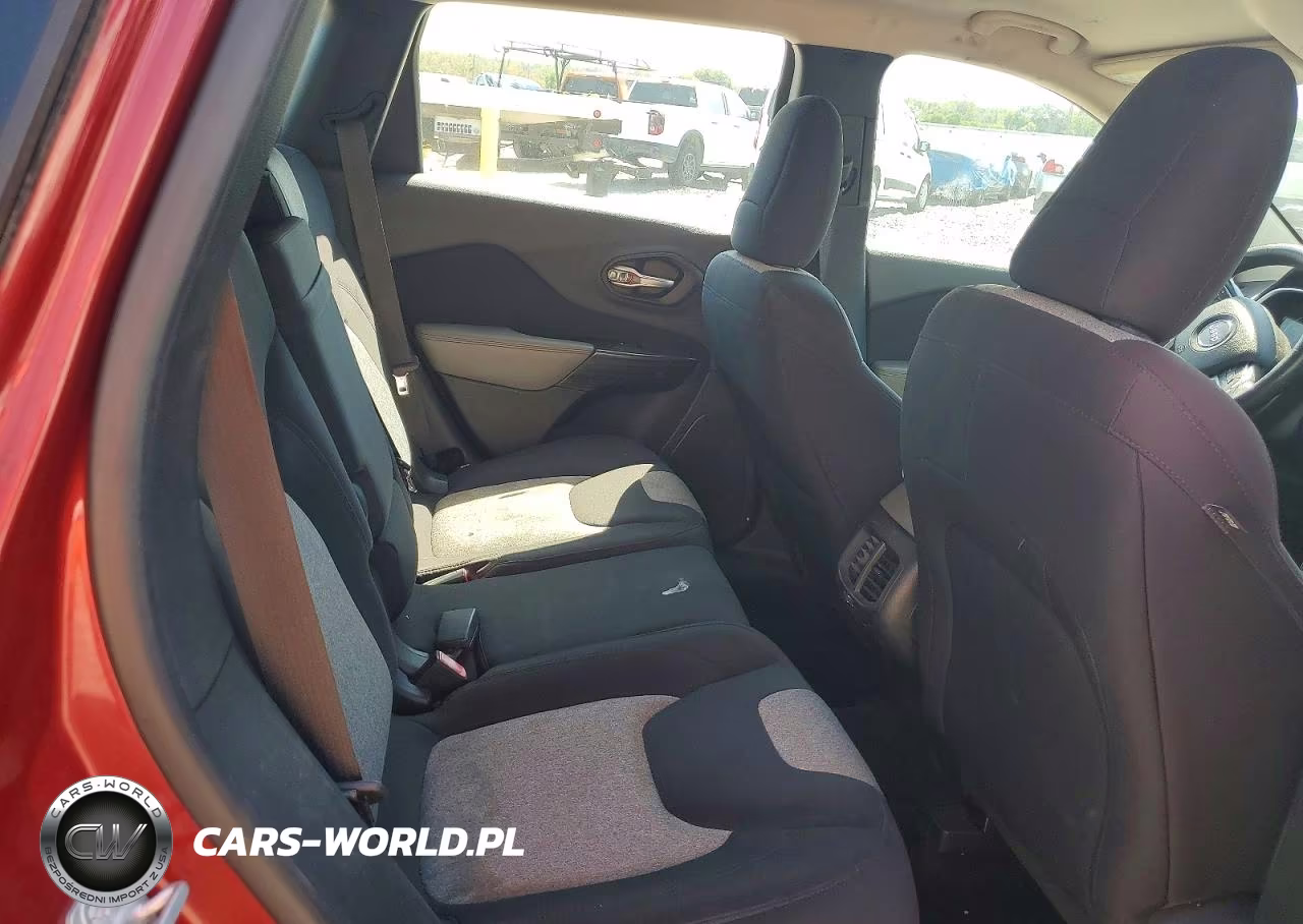 2014 Jeep Cherokee Sport VIN:1C4PJLAB9EW153896 - 10