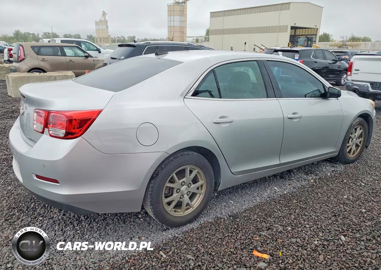 2014 Chevrolet Malibu Ls VIN:1G11A5SL0EF153772 - 3