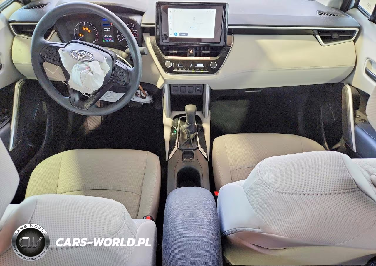 2025 Toyota Corolla Cross L VIN:7MUAAAAG8SV133226 - 8