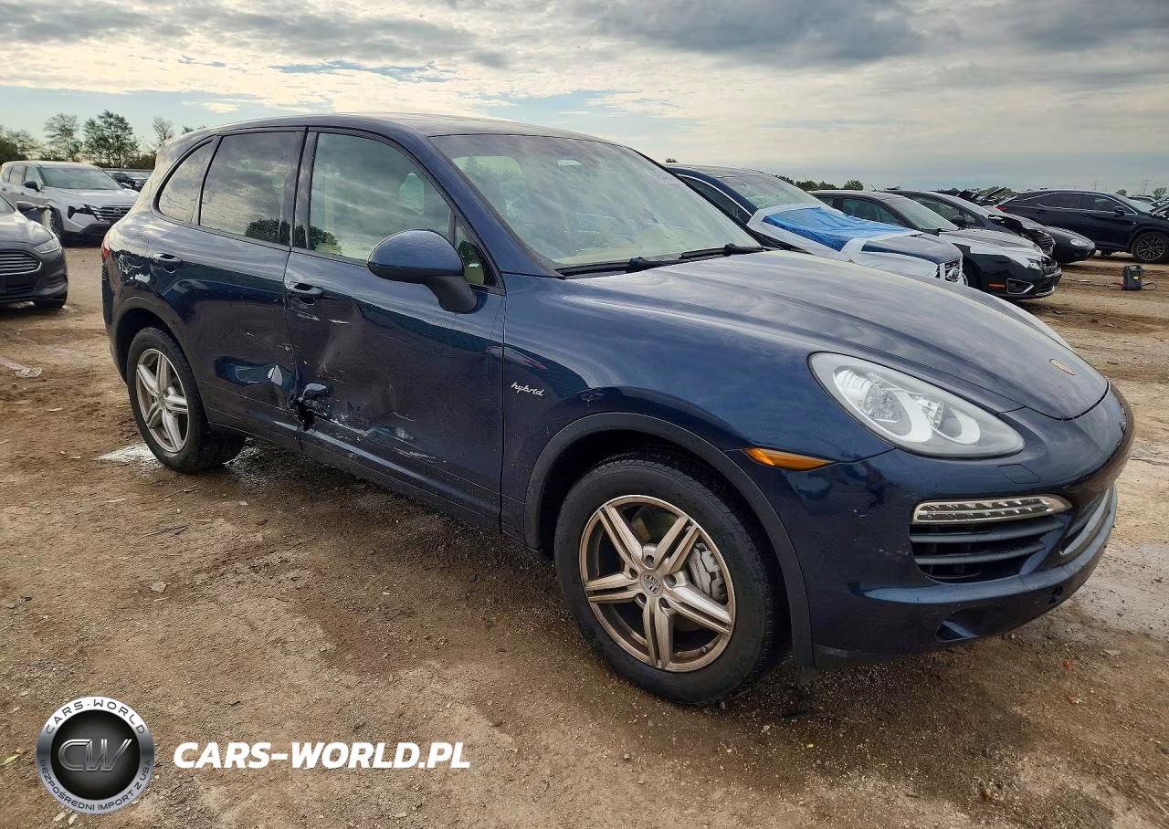 2012 Porsche Cayenne S Hybrid VIN:WP1AE2A26CLA92458 - 4