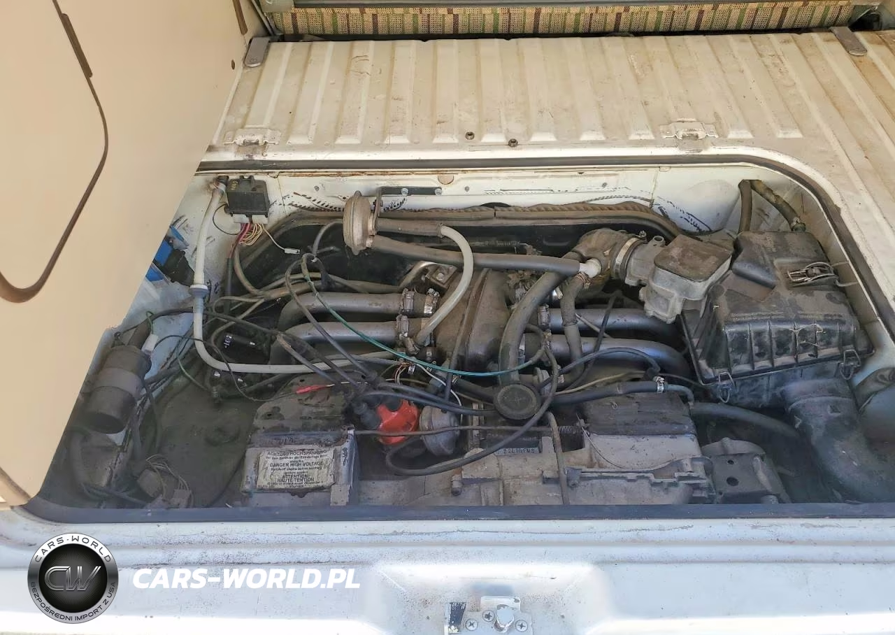 1982 Volkswagen Vanagon Campmobile VIN:WV2ZA0258CH078000 - 12