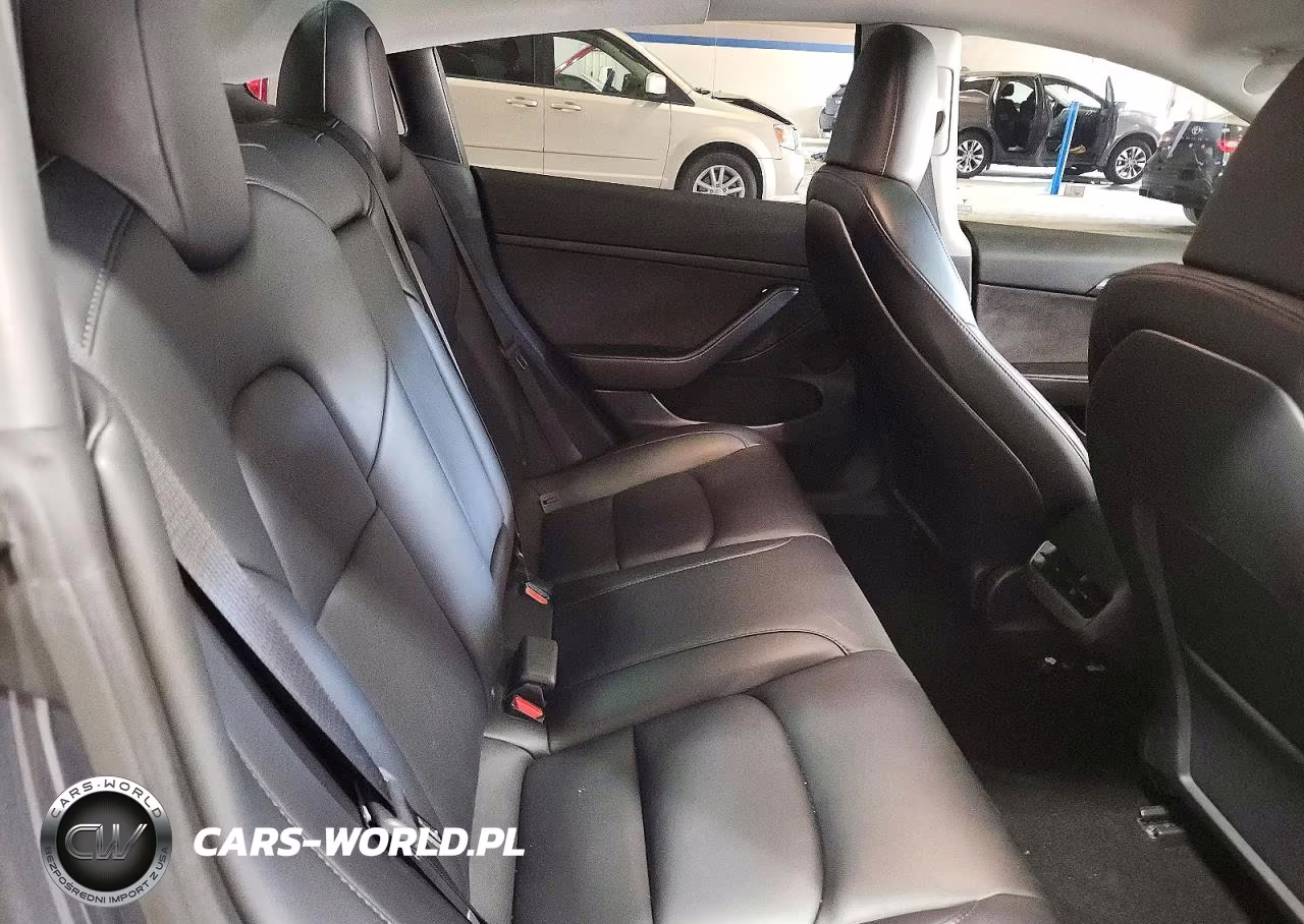 2023 Tesla Model 3 VIN:5YJ3E1EA7PF570496 - 10