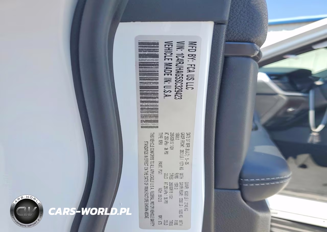 2025 Jeep Grand Cherokee Laredo VIN:1C4RJHAG5SC329423 - 13