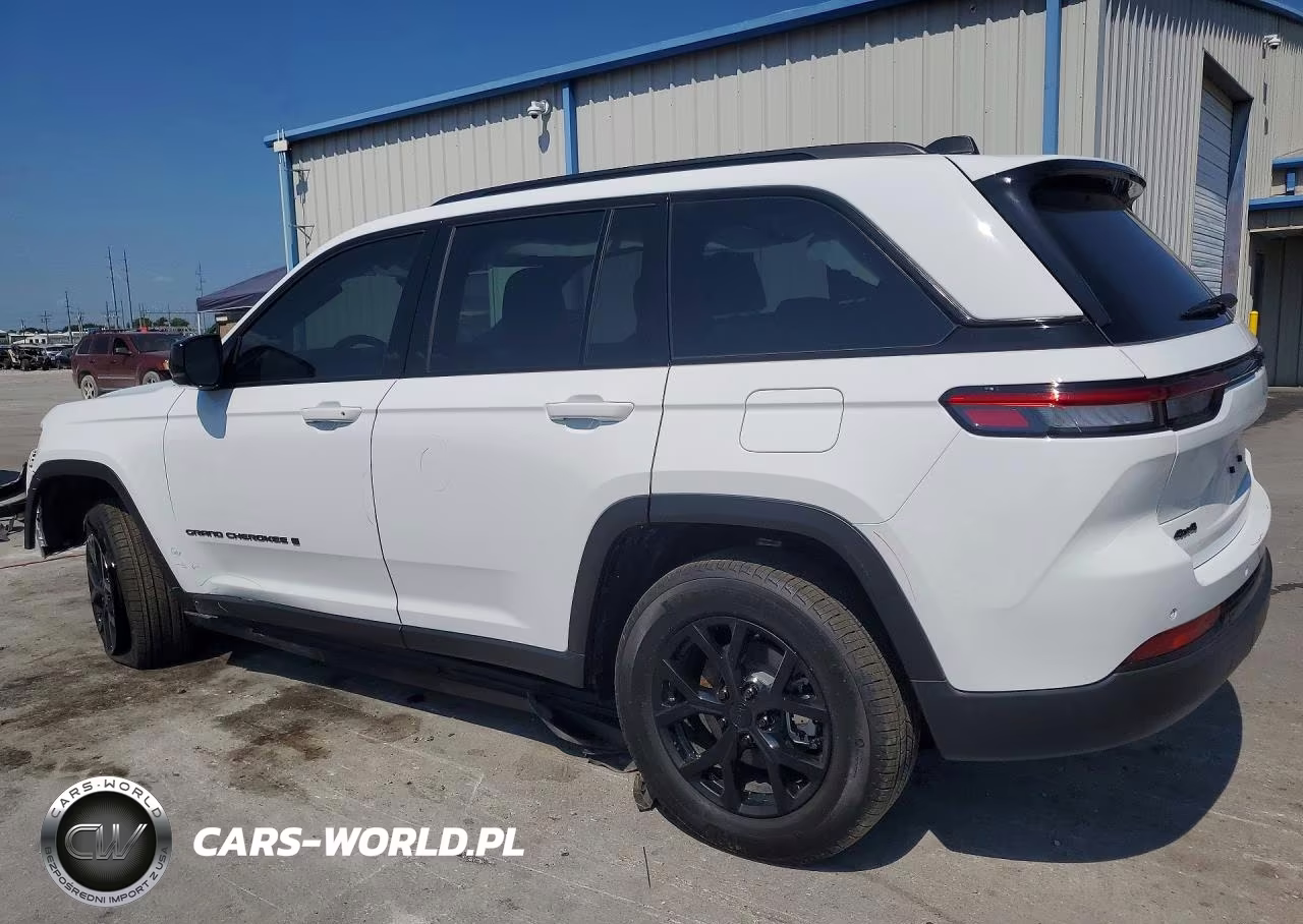 2025 Jeep Grand Cherokee Laredo VIN:1C4RJHAG5SC329423 - 2