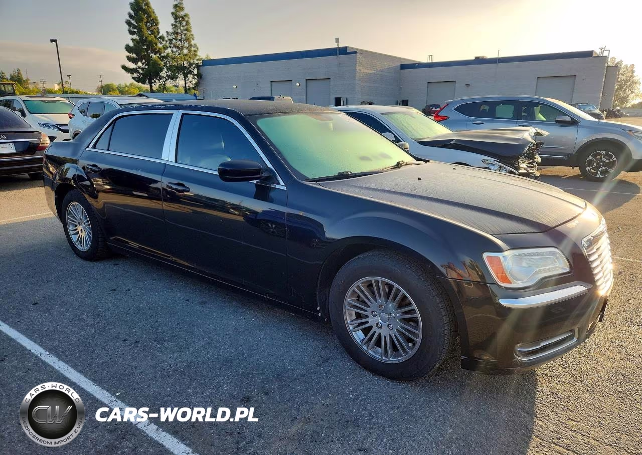 2013 Chrysler 300 VIN:2C3CCAAG3DH576175 - 4