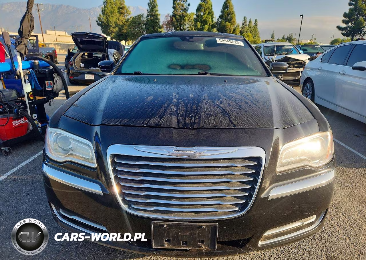 2013 Chrysler 300 VIN:2C3CCAAG3DH576175 - 5