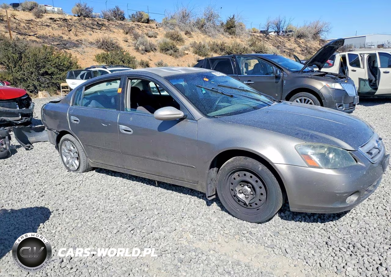 2005 Nissan Altima 2.5 VIN:1N4AL11D15N928015 - 4