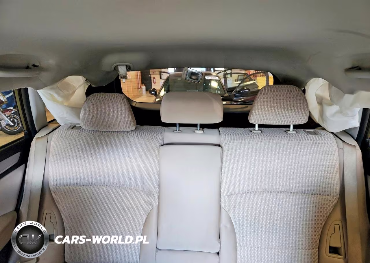 2015 Subaru Outback 2.5I Premium VIN:4S4BSACCXF3360362 - 10