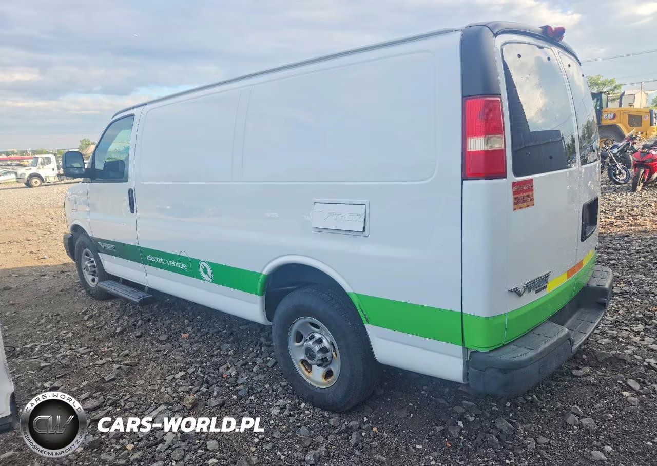 2014 Chevrolet Express G2500 VIN:1GCWGFCA2E1160685 - 2