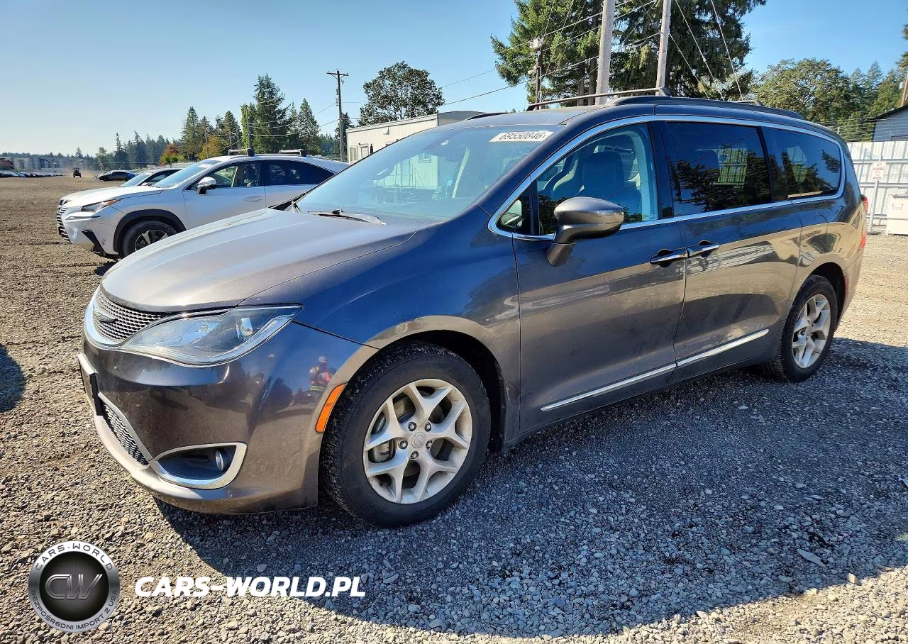 2017 Chrysler Pacifica Touring L