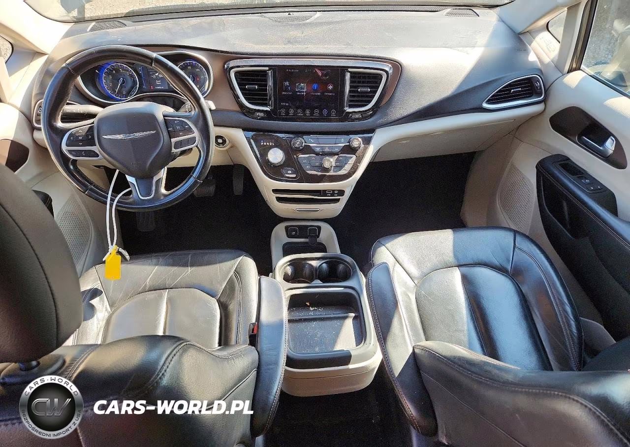 2017 Chrysler Pacifica Touring L VIN:2C4RC1BG0HR667635 - 8