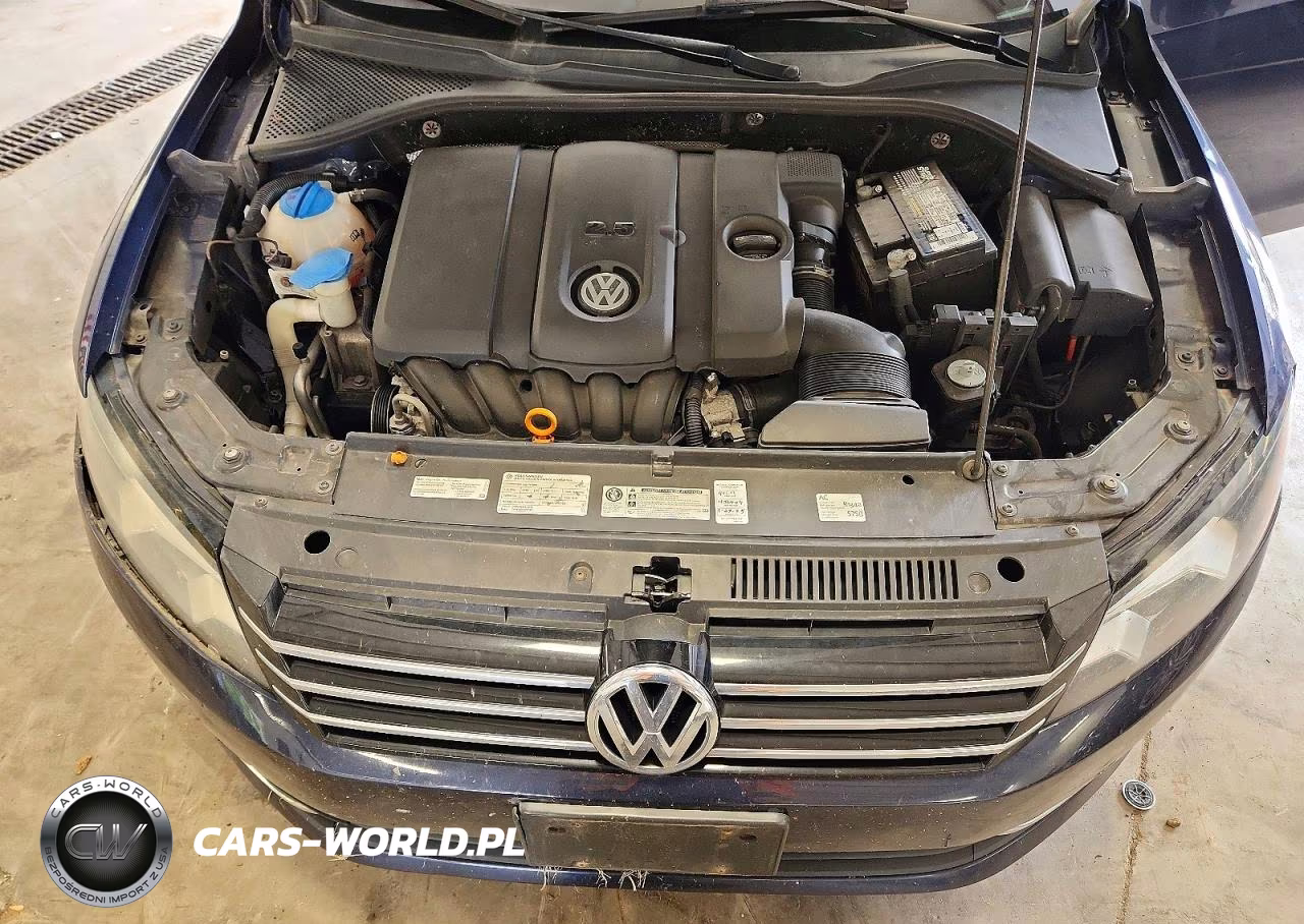 2012 Volkswagen Passat Se VIN:1VWBH7A3XCC045305 - 11