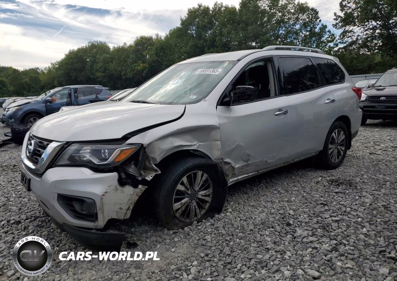 2019 Nissan Pathfinder S