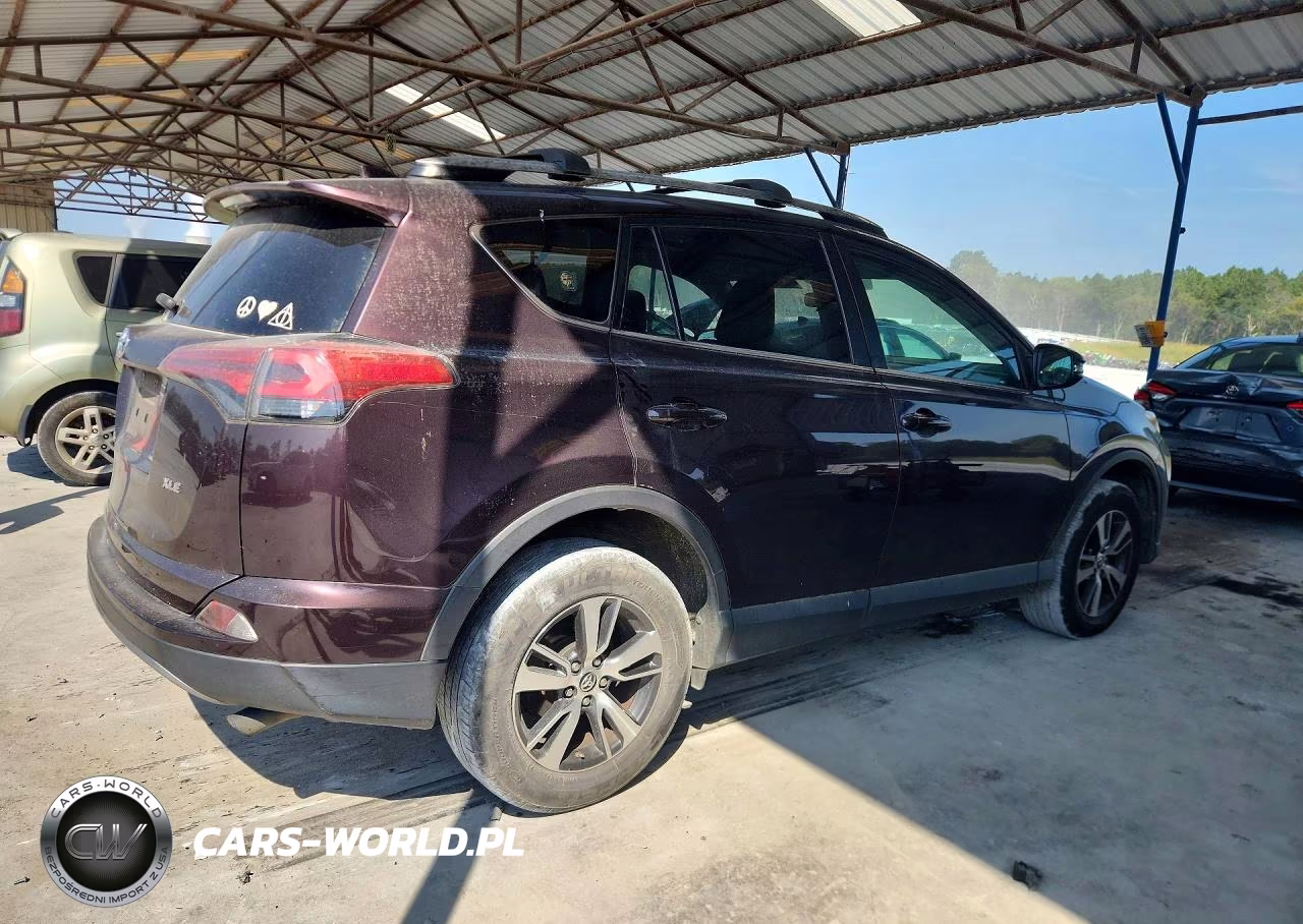 2018 Toyota Rav4 Xle VIN:2T3WFREV0JW459608 - 3