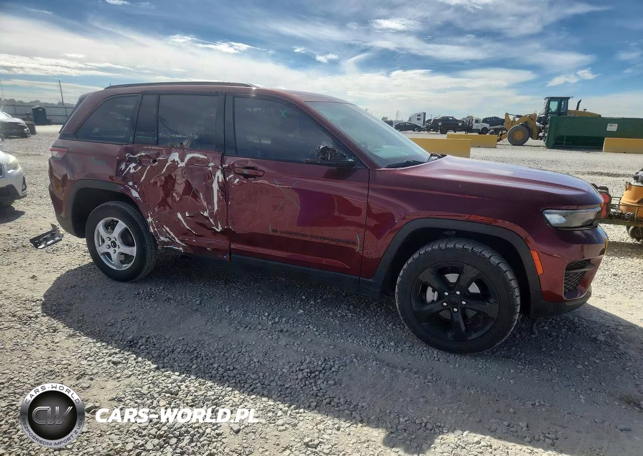 2022 Jeep Grand Cherokee Laredo VIN:1C4RJHAG3N8604956 - 4