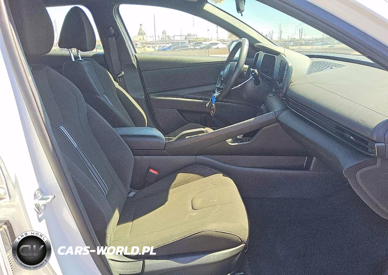 2026 Hyundai Elantra Sel Sport VIN:KMHLM4DG9TU147720 - 13