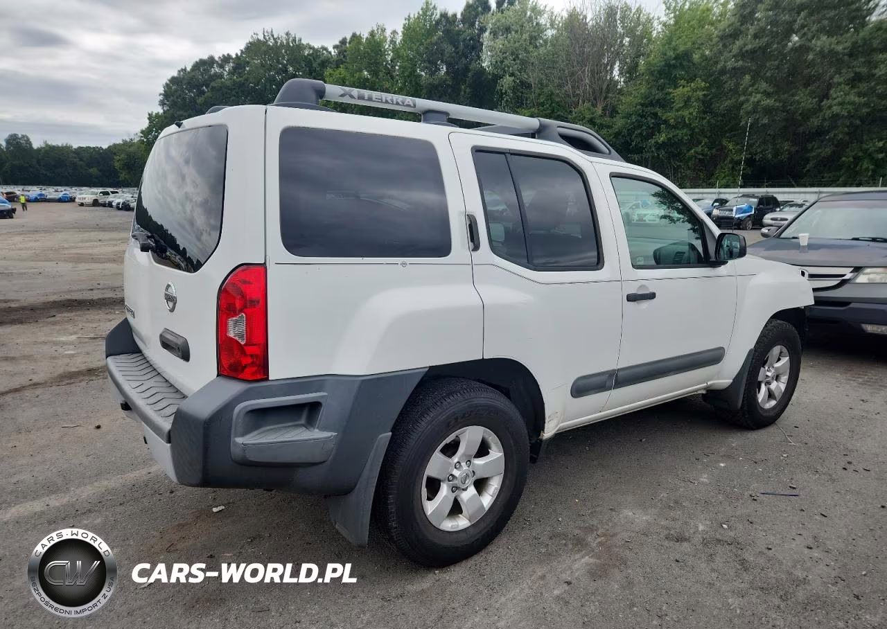 2013 Nissan Xterra X VIN:5N1AN0NW2DN813797 - 3