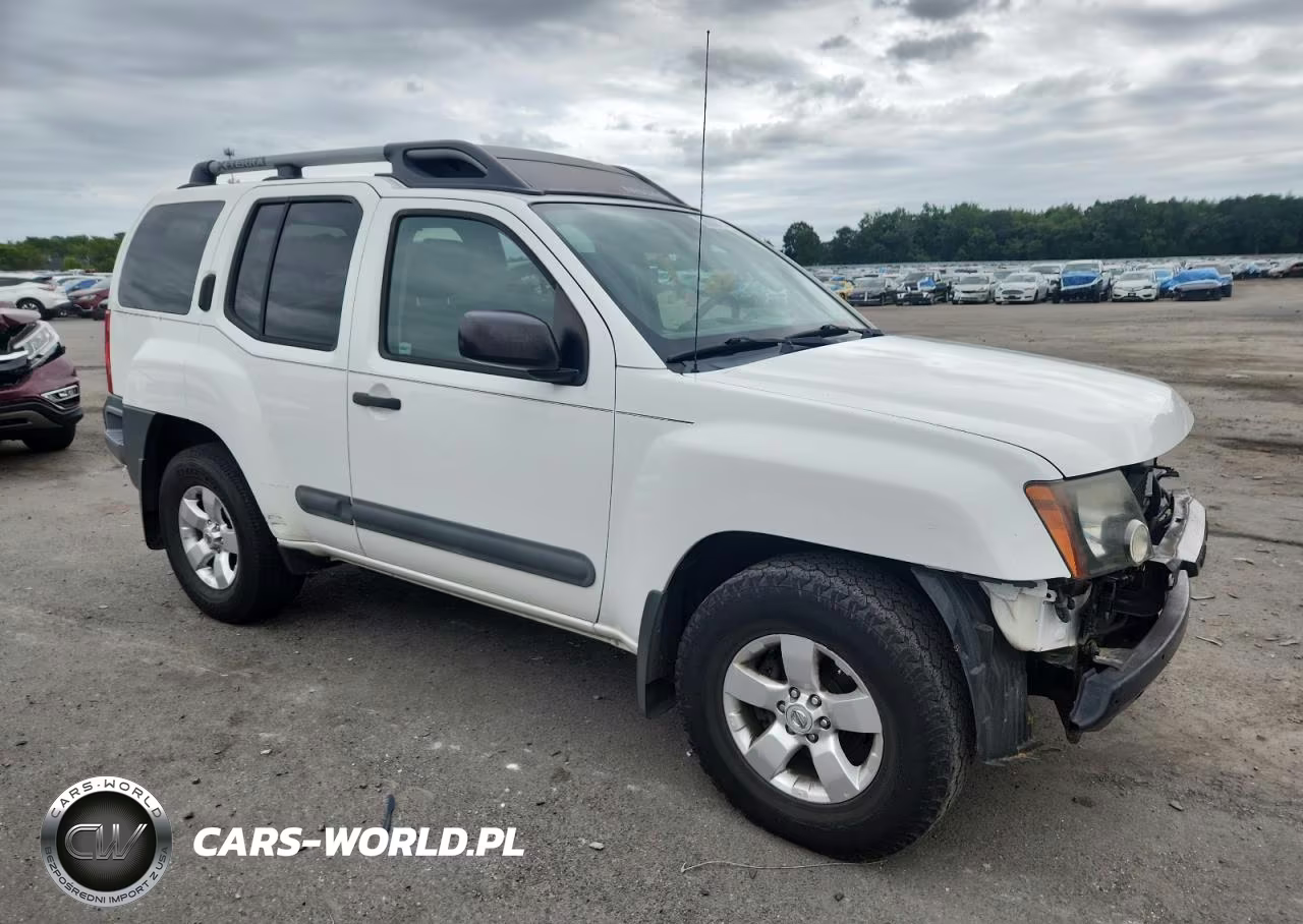 2013 Nissan Xterra X VIN:5N1AN0NW2DN813797 - 4