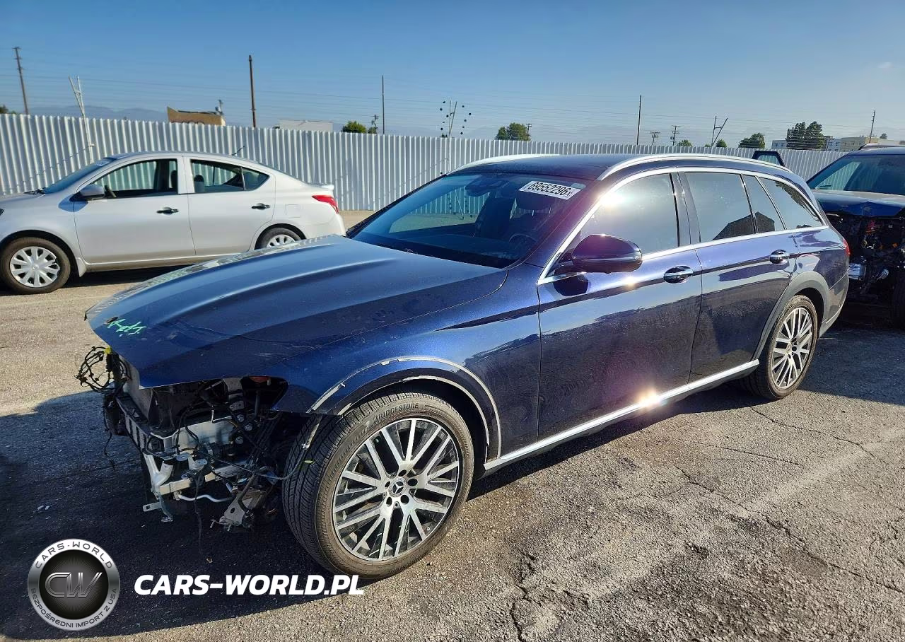 2023 Mercedes-Benz E 450 4M All Terrain – zdjęcie 1 z 13