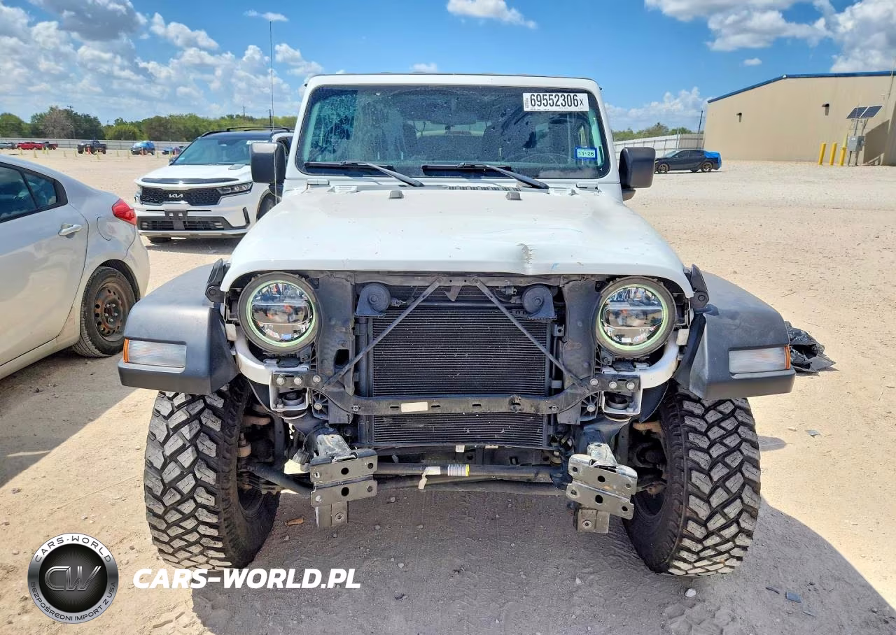 2020 Jeep Wrangler Unlimited Sport VIN:1C4HJXDN8LW170042 - 5