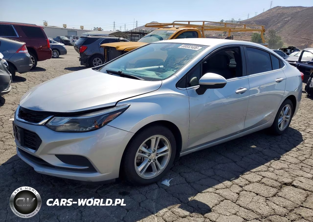 2017 Chevrolet Cruze Lt VIN:1G1BE5SM8H7126268 - 1