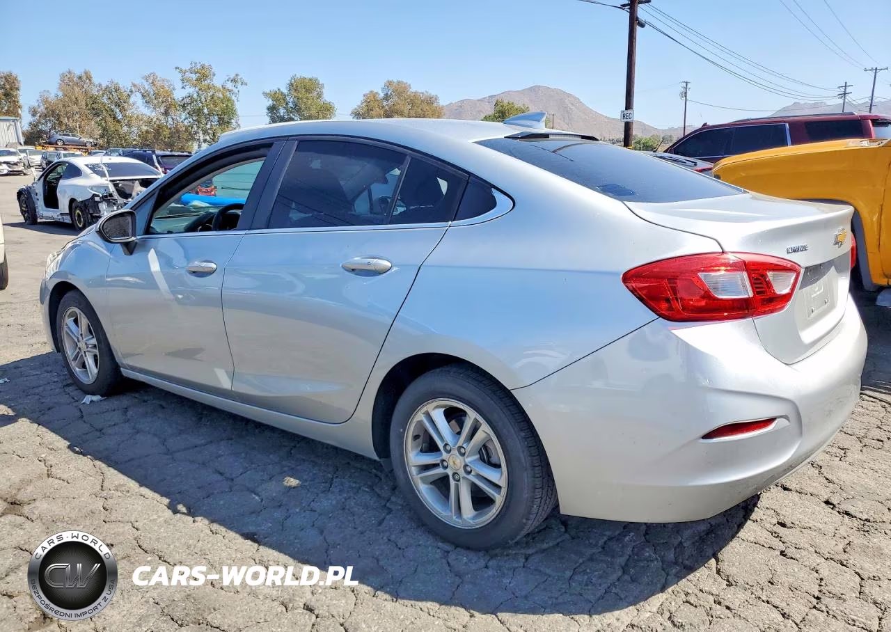 2017 Chevrolet Cruze Lt VIN:1G1BE5SM8H7126268 - 2