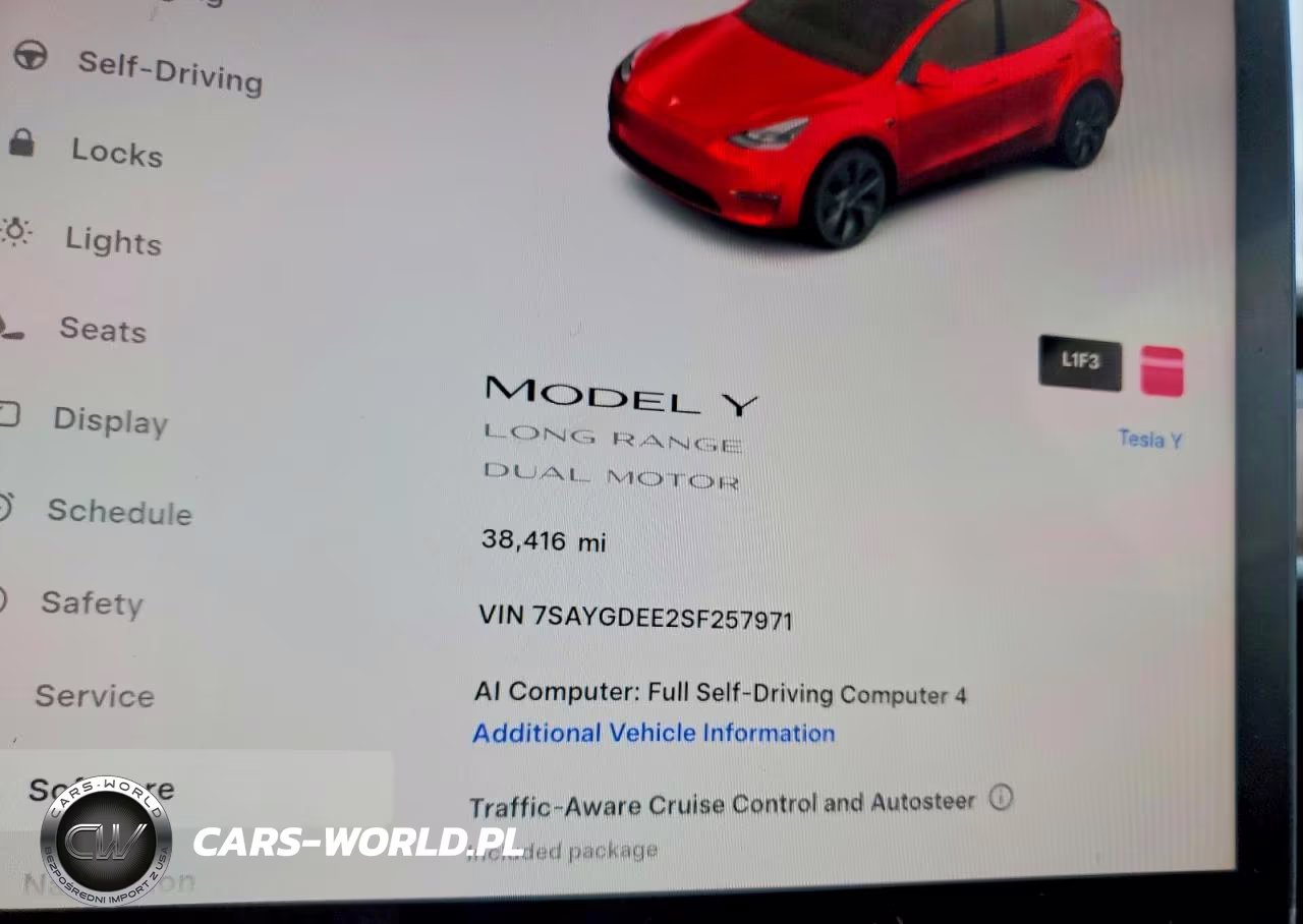 2025 Tesla Model Y VIN:7SAYGDEE2SF257971 - 9