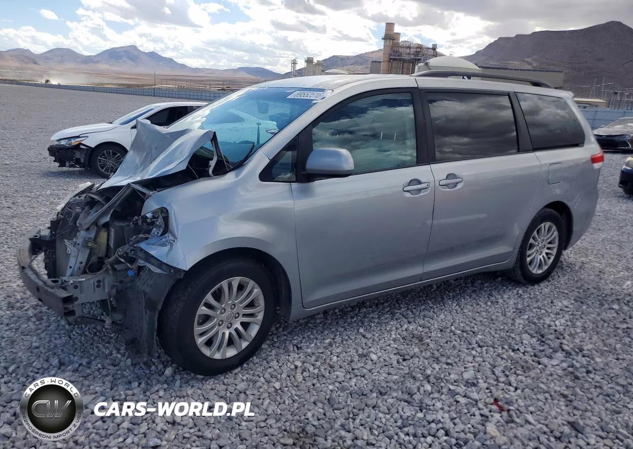 2011 Toyota Sienna Le