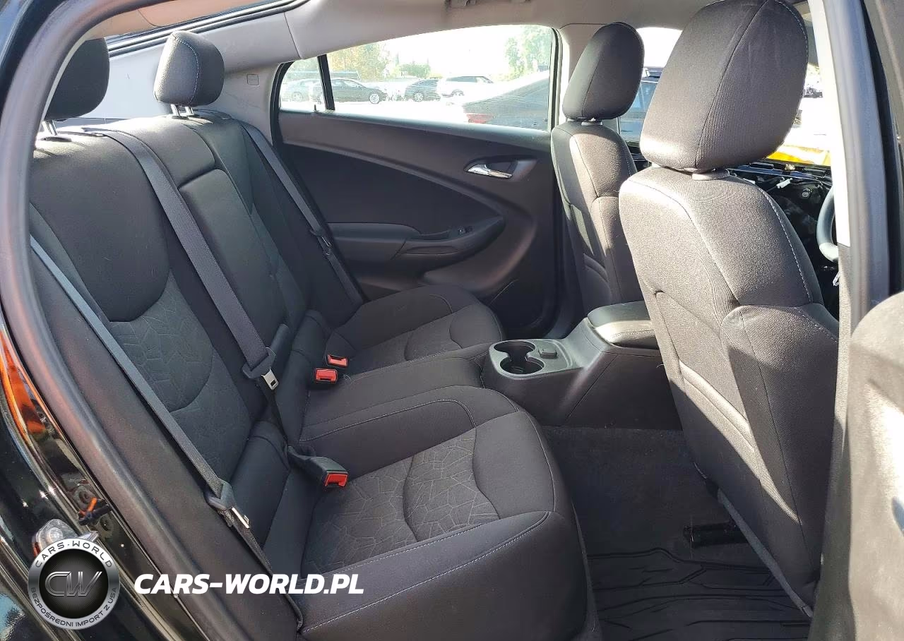2018 Chevrolet Volt Lt VIN:1G1RC6S51JU146985 - 10