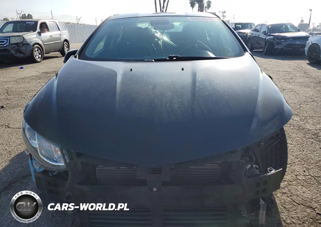 2018 Chevrolet Volt Lt VIN:1G1RC6S51JU146985 - 5