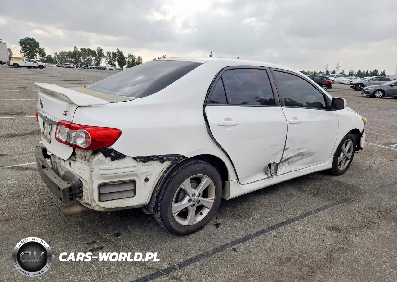 2013 Toyota Corolla S VIN:5YFBU4EE8DP192434 - 3