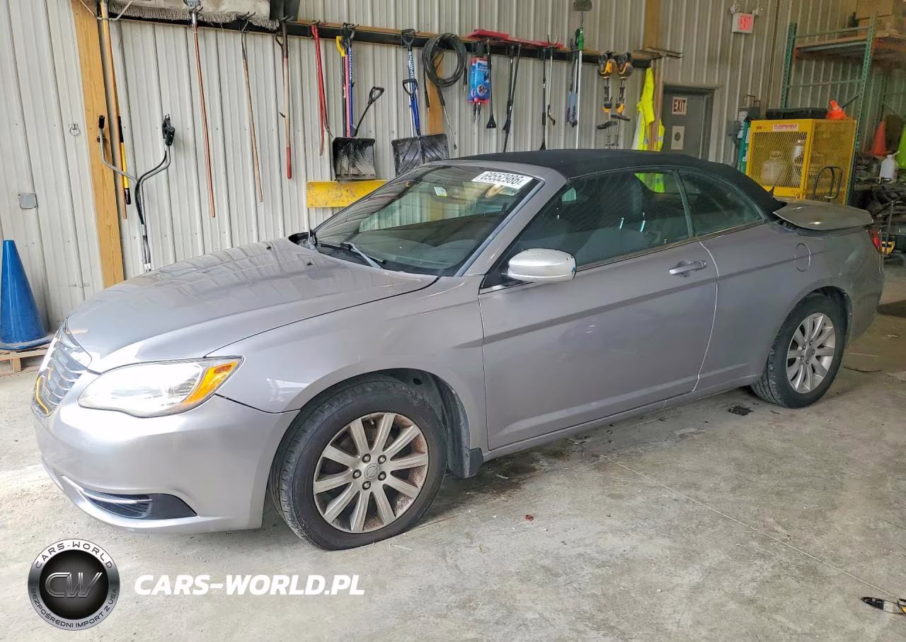 2013 Chrysler 200 Touring VIN:1C3BCBEB7DN511546 - 1