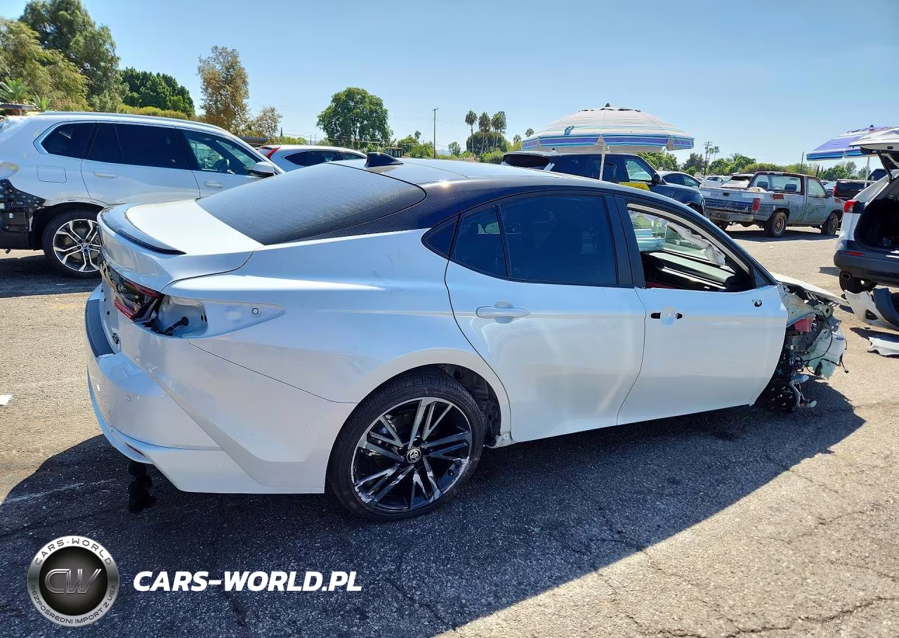 2026 Toyota Camry Xse VIN:4T1DAACK8TU251374 - 3