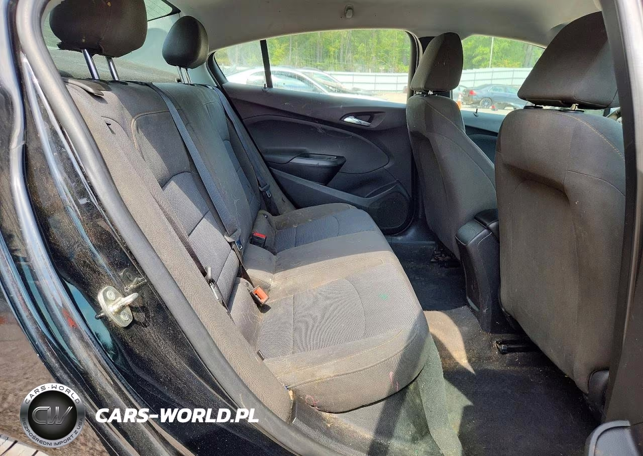 2019 Chevrolet Cruze VIN:1G1BJ5SM6K7100075 - 10