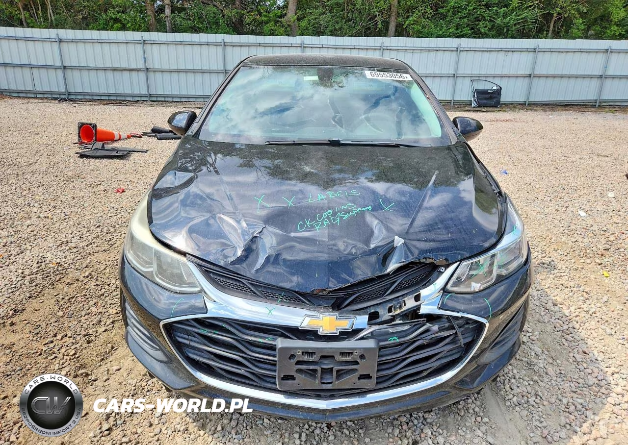 2019 Chevrolet Cruze VIN:1G1BJ5SM6K7100075 - 5