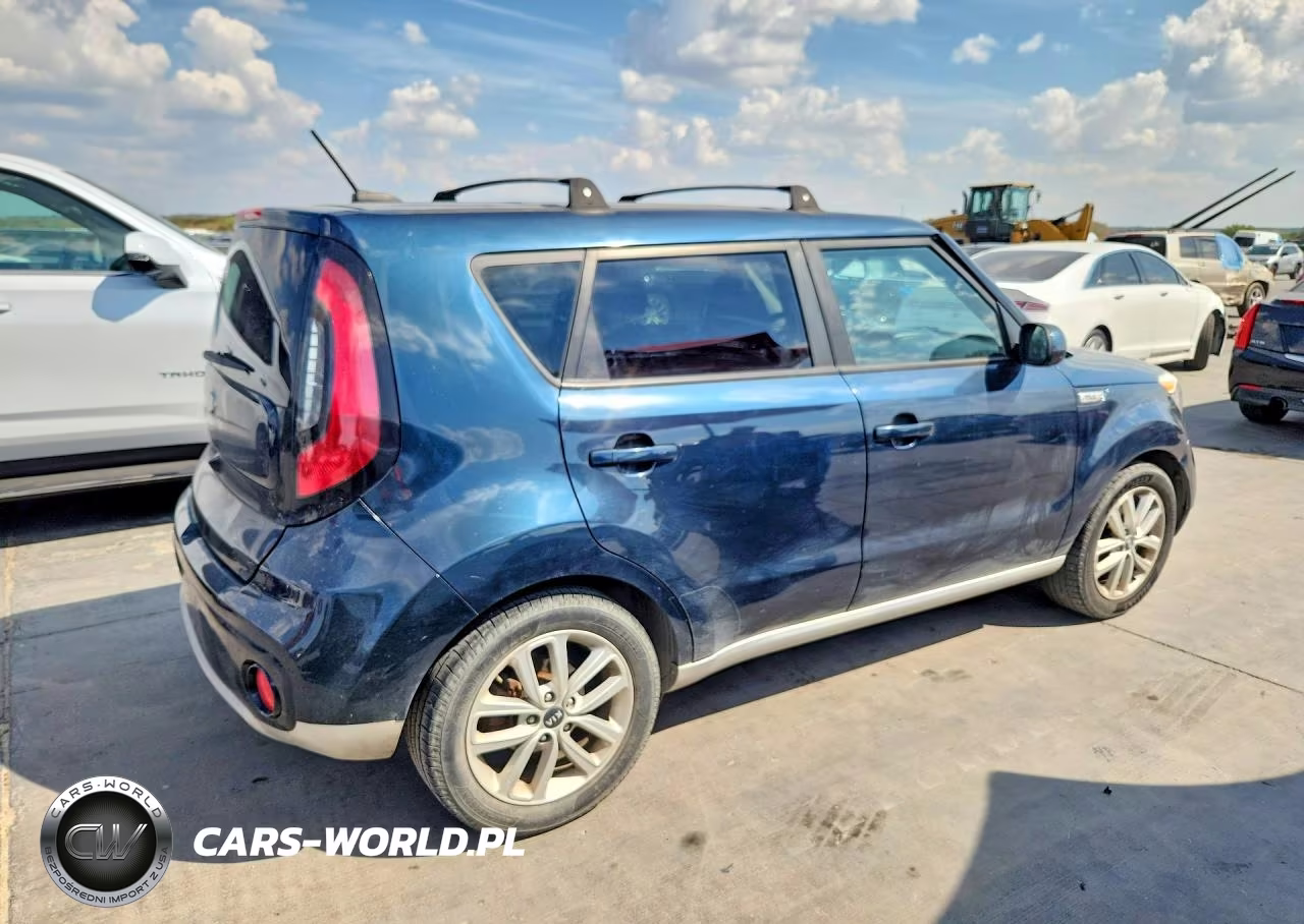 2017 Kia Soul + VIN:KNDJP3A59H7419169 - 3