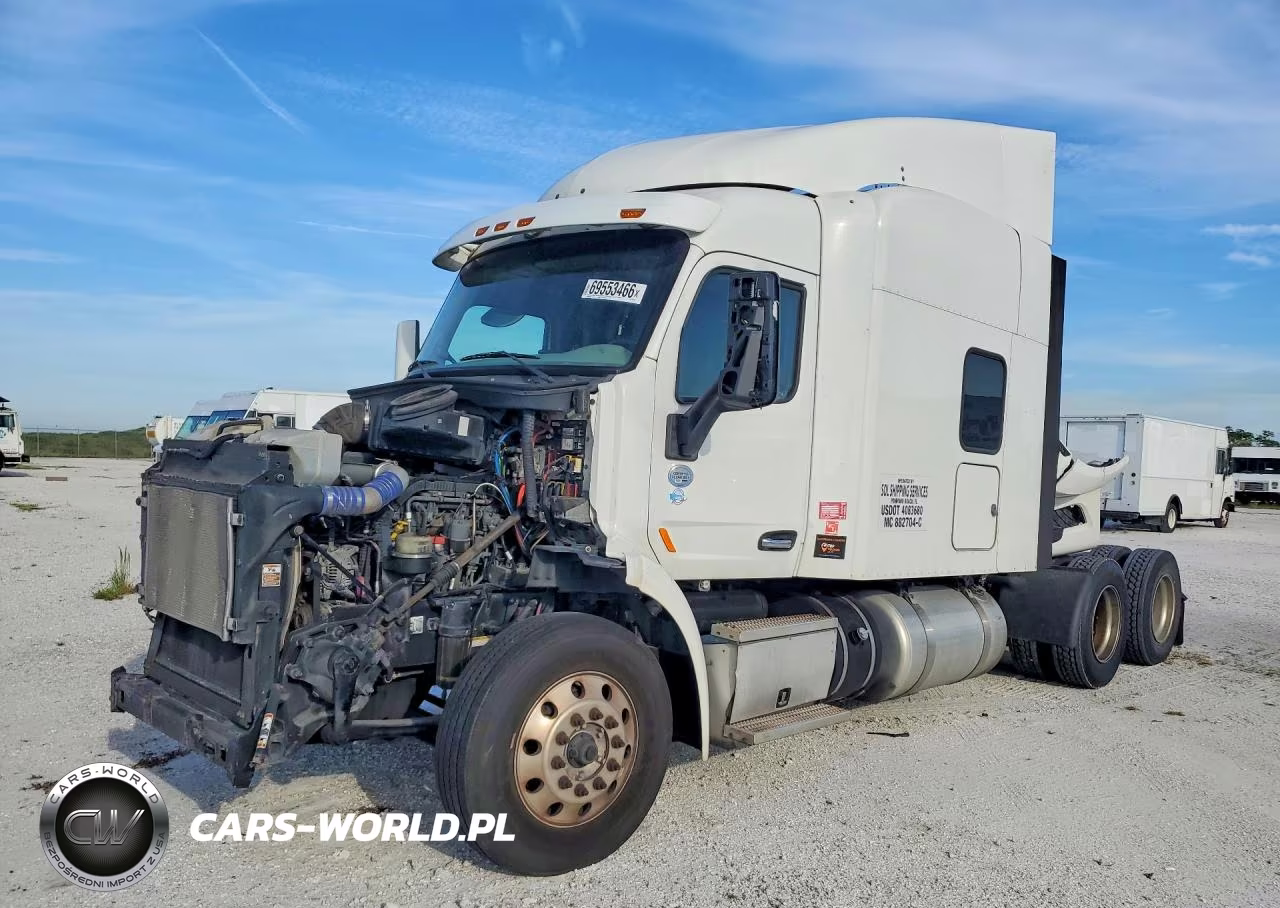 2019 Peterbilt 579 Semi Truck