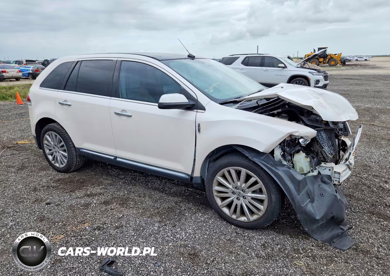 2011 Lincoln Mkx VIN:2LMDJ6JK1BBJ31974 - 4