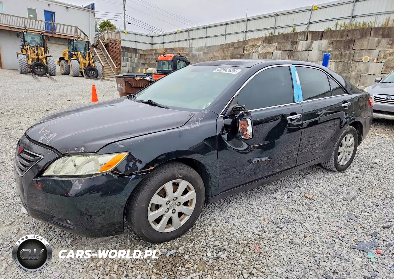 2007 Toyota Camry Le V6 – zdjęcie 1 z 12