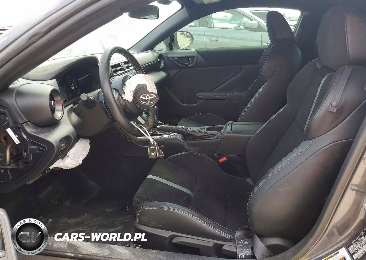 2023 Toyota Gr 86 Premium VIN:JF1ZNBF19P8758621 - 7