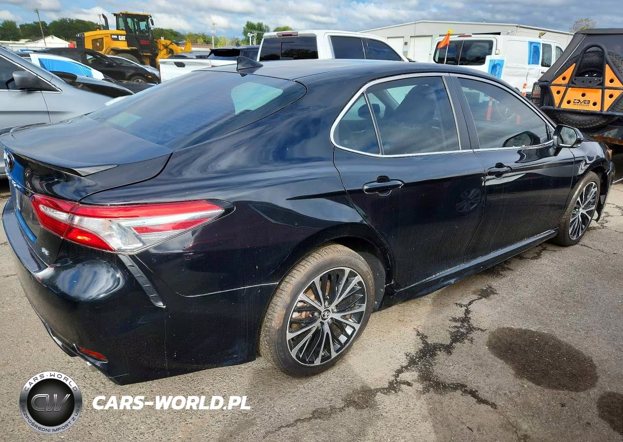 2019 Toyota Camry L VIN:4T1B11HK3KU209807 - 3