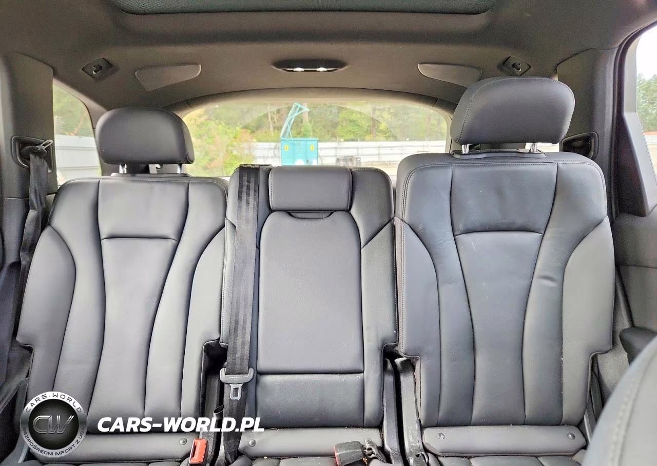 2020 Audi Q7 Premium Plus VIN:WA1LXAF78LD003884 - 10