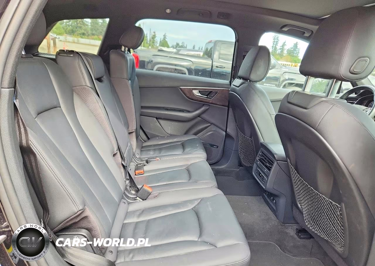 2020 Audi Q7 Premium Plus VIN:WA1LXAF78LD003884 - 11
